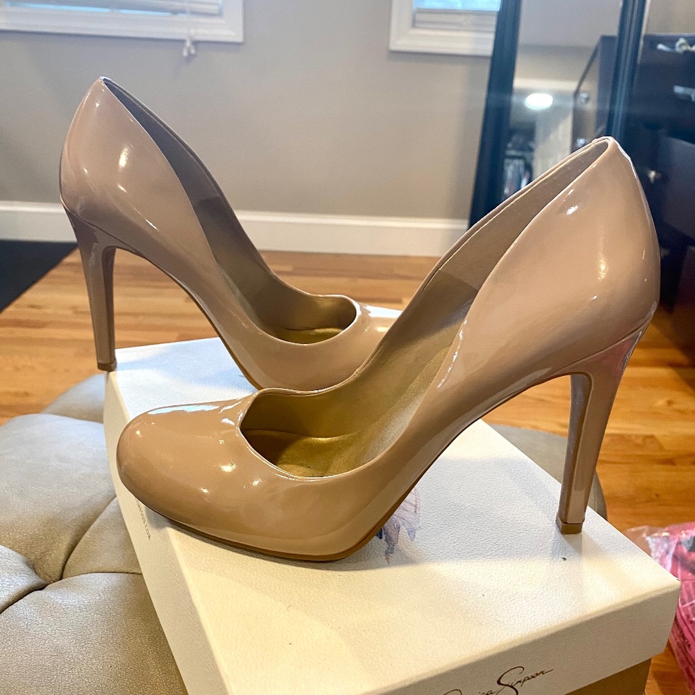 Jessica Simpson Calie Nude size 9